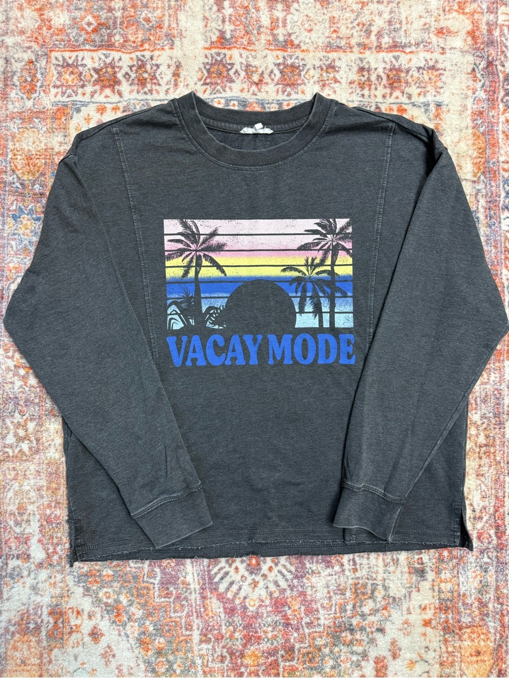 Maurices Vacay Mode Long Sleeve Graphic Tee Size Large